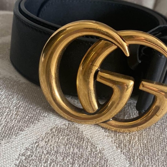 Gucci Black Belt with Gold GG Buckle - Picture 1 of 3